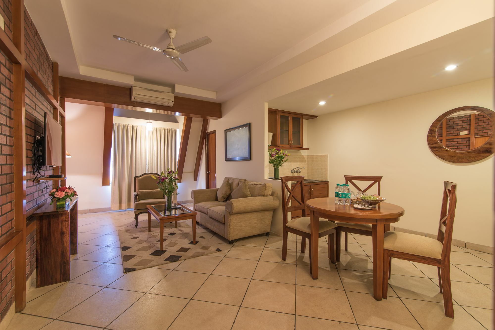 Sai Vishram Business Hotel Kammasandra Dış mekan fotoğraf