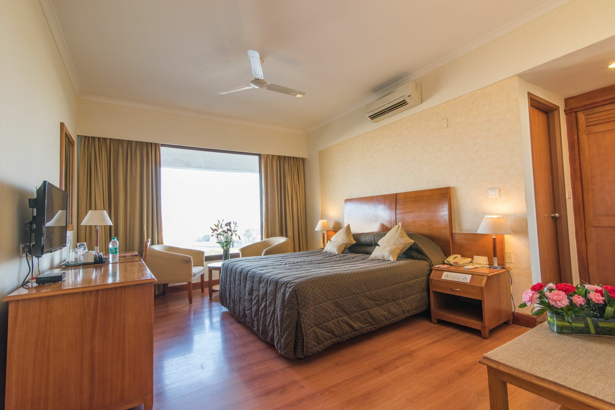 Sai Vishram Business Hotel Kammasandra Dış mekan fotoğraf